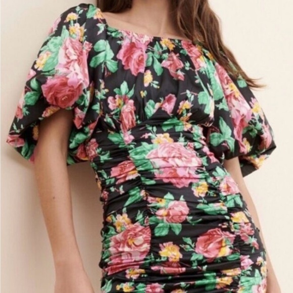For Love And Lemons Dresses & Skirts - 🎉HP🎉For Love & Lemons Jolie Mini Ruched Dress. Size XS